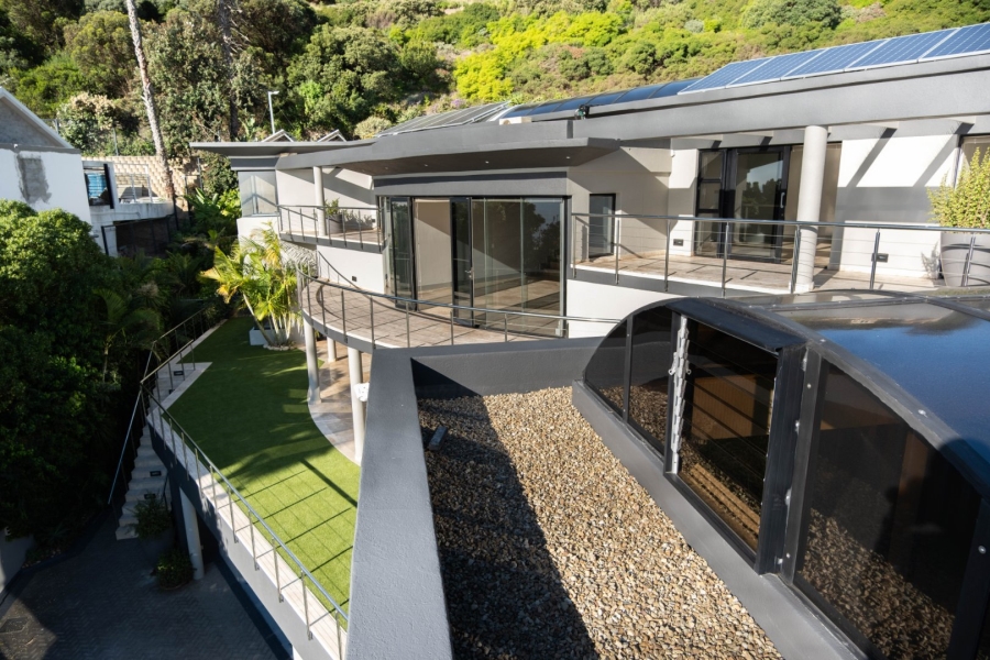 To Let 5 Bedroom Property for Rent in Llandudno Western Cape